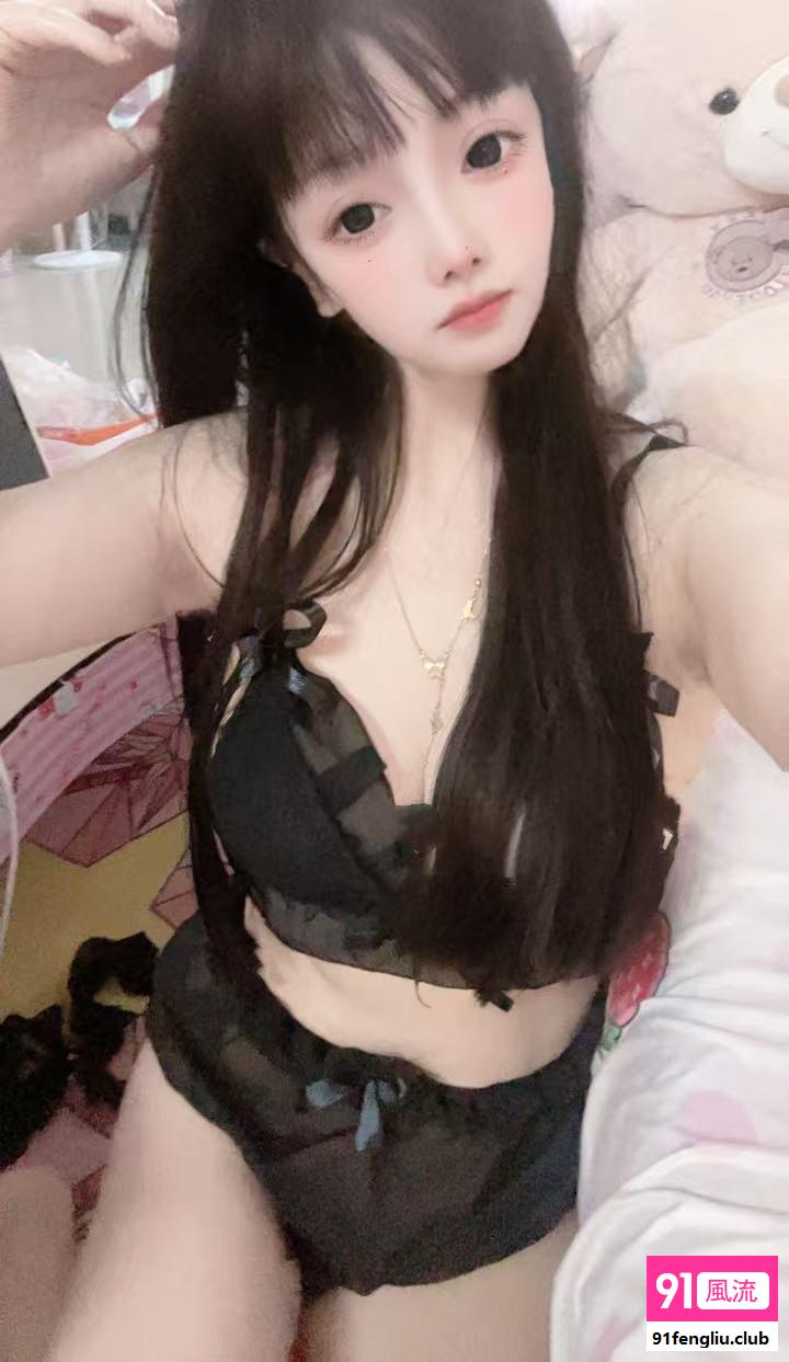 小巧萝莉冰儿